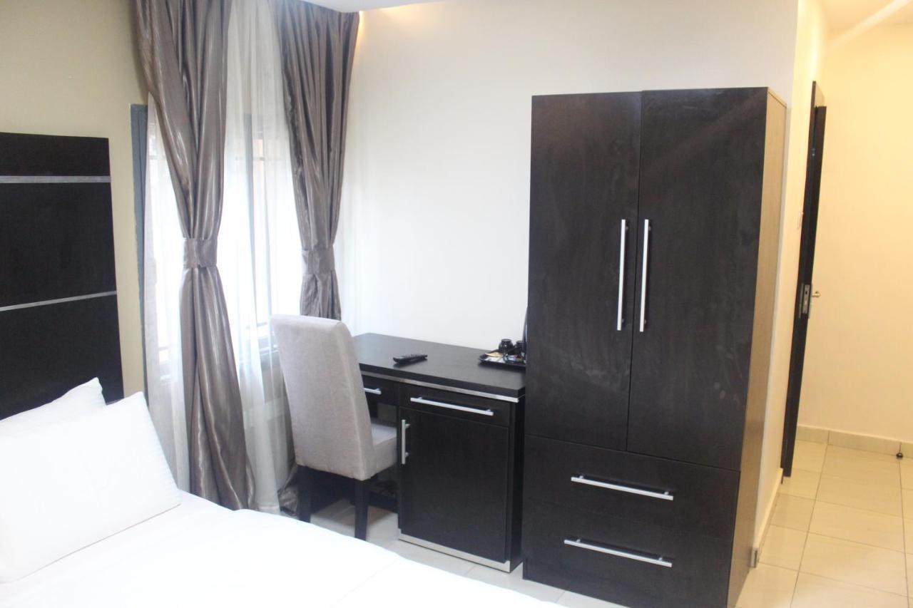 Urban Metro Inn Lagos Ngoại thất bức ảnh