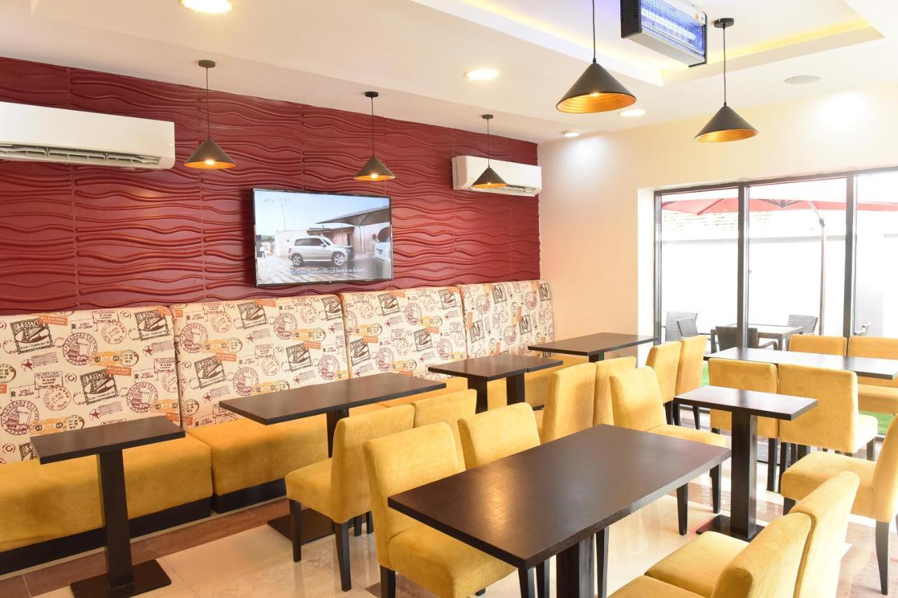 Urban Metro Inn Lagos Ngoại thất bức ảnh